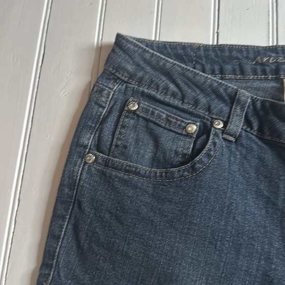 Arizona Jean Co. Bermuda Shorts Medium Wash Size 16 1/2 Girls - Picture 2 of 8